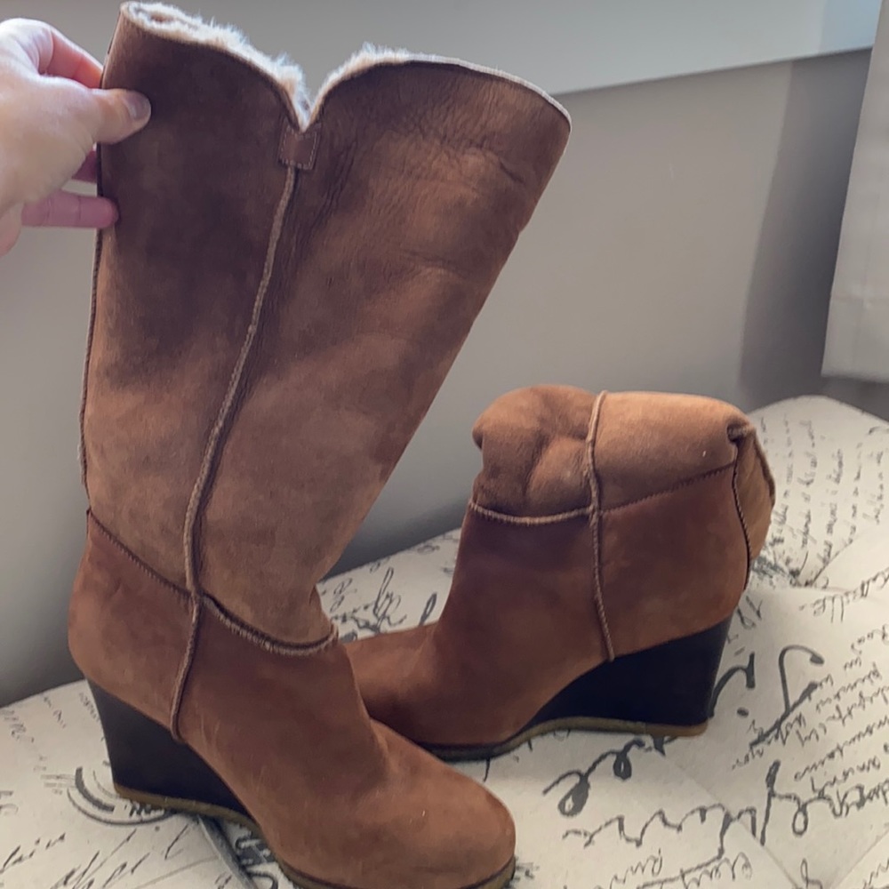 Gently worn, Ugg Wedges! Extremely comfortable